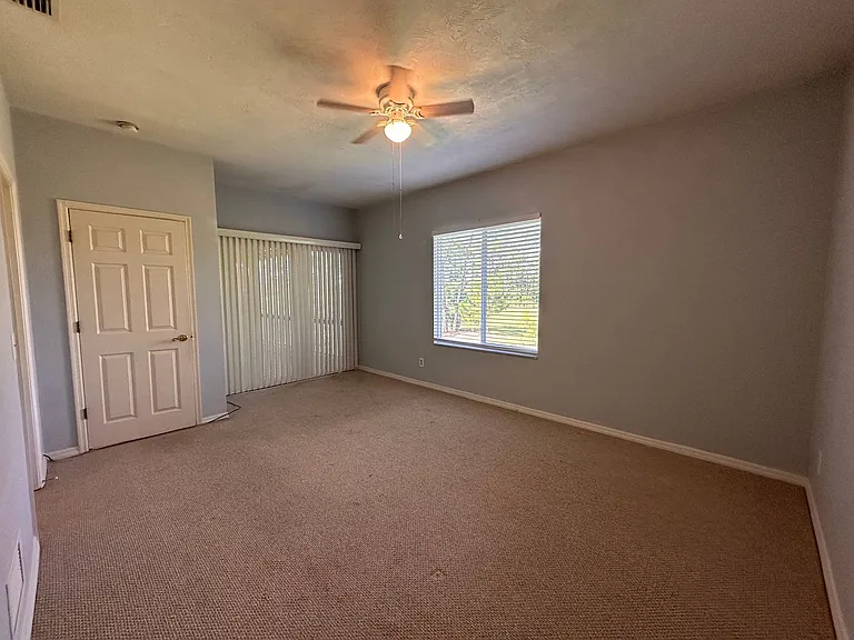 35 Magnolia Dr S — Photo 15