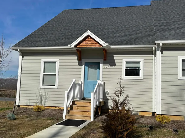107 Mount Tabor Rd, Blacksburg, VA 24060