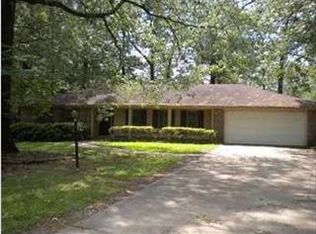 1735 Northwood Cir, Jackson, MS 39213