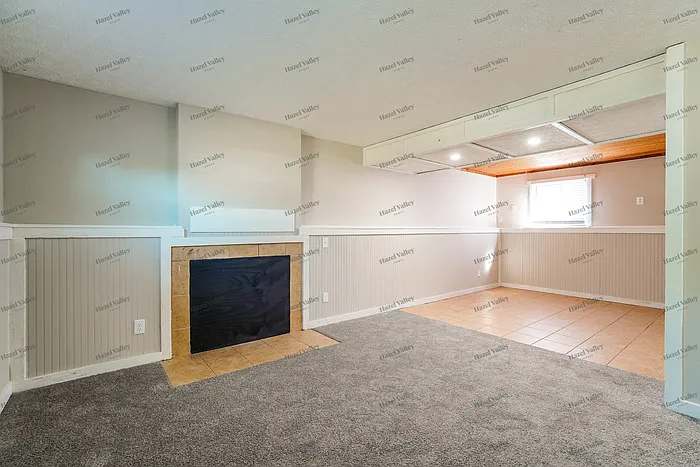 3 bed, 2.0 bath, 1412 sqft, $2,120 — Photo 4
