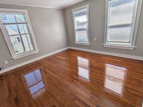 5th image of 7 Woolsey St #2