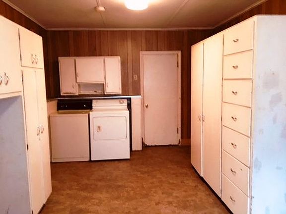 4th image of 8 Murray Ln