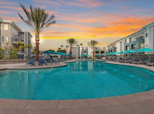 Pointe Luxe Apartment Homes, San Diego, CA 92110