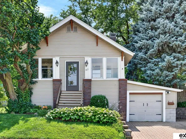 47 Country Club Rd, Ralston, NE 68127