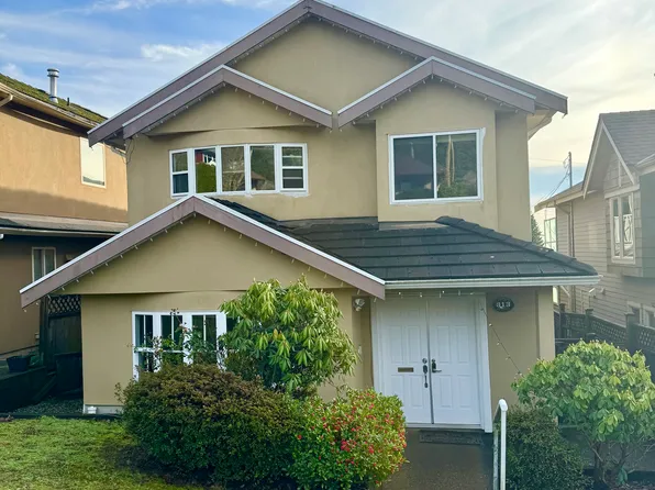 313 E 27th St, North Vancouver, BC V7N 1B9