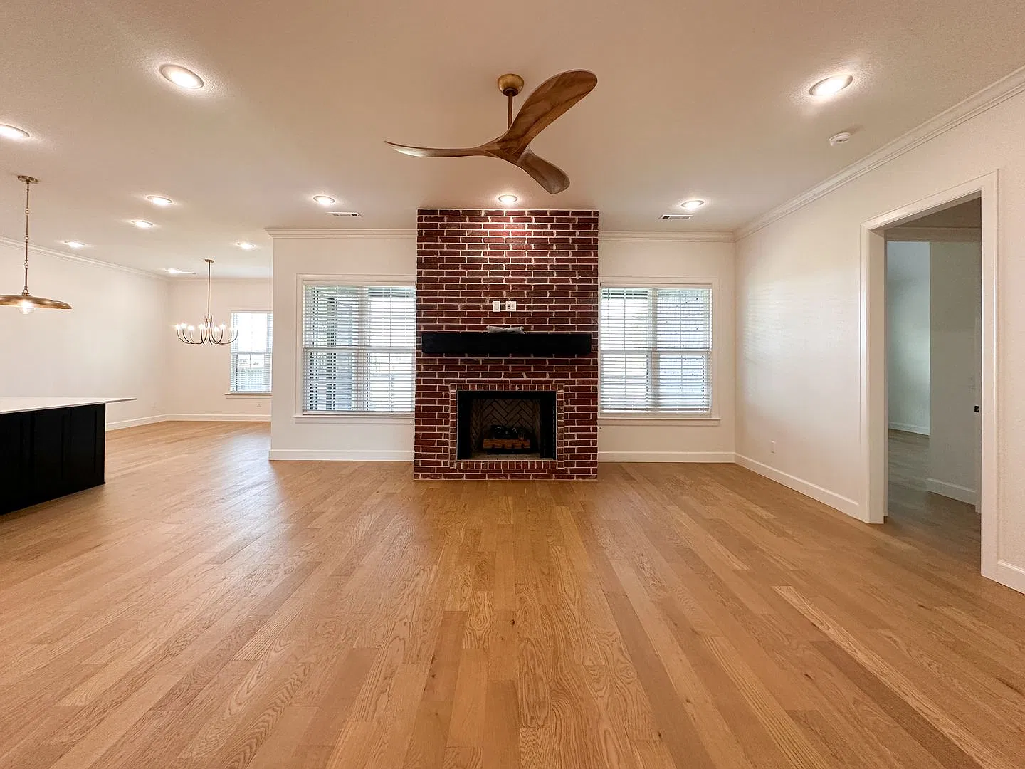 6610 Align Ave — Photo 3