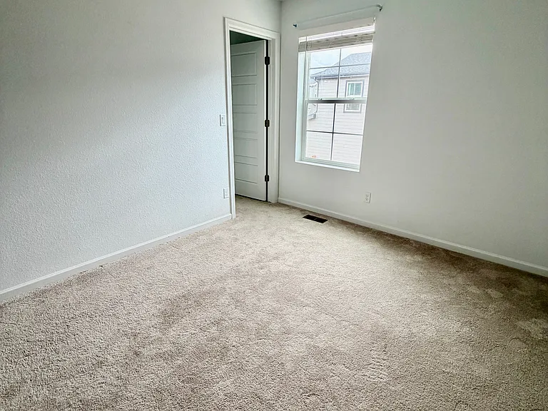 23920 E 34th Ave — Photo 9