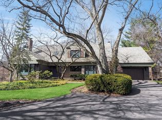 580 Standish Dr, Deerfield, IL 60015