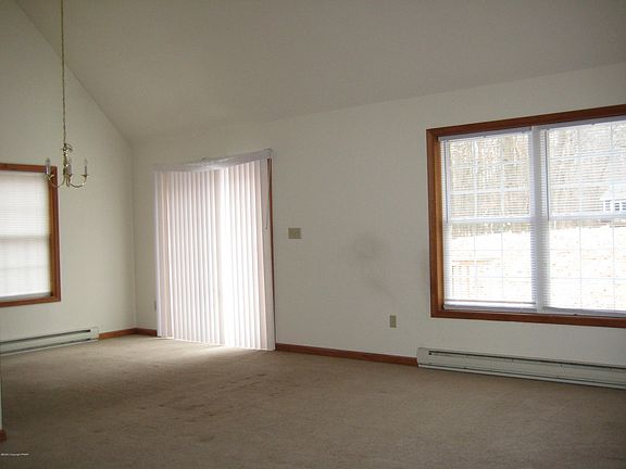 3rd image of 89 N Shore Dr