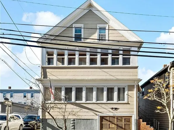 513 Wood St #3, Bristol, RI 02809