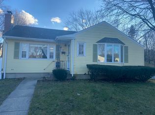 44 Brewster Rd, Waltham, MA 02451