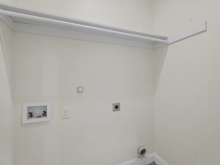 2103 Oliver St — Photo 18