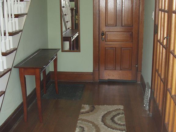 Entry w French Doors