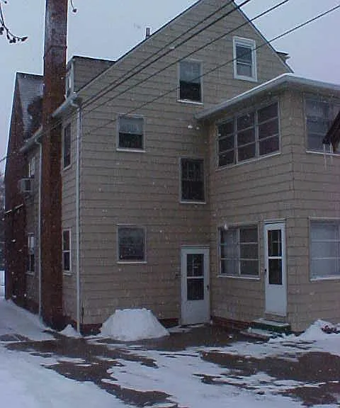 3689 Gridley Rd — Photo 3