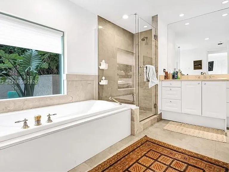 3400 SW 27th Ave #206 — Photo 8
