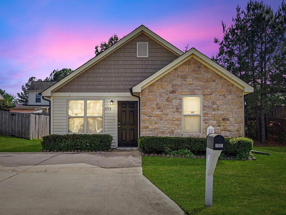 1st image of 1732 Great Bend Dr
