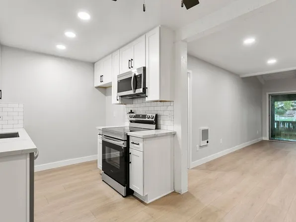 1010 W Macarthur Blvd APT 102, Santa Ana, CA 92707