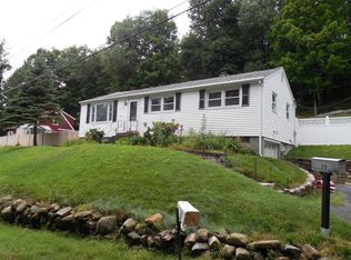 30 Wendell Rd, Fitchburg, MA 01420