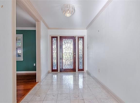 4th image of 489 Fairfield Ave