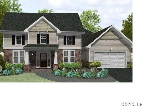 8 Naylor Cir, Baldwinsville, NY 13027