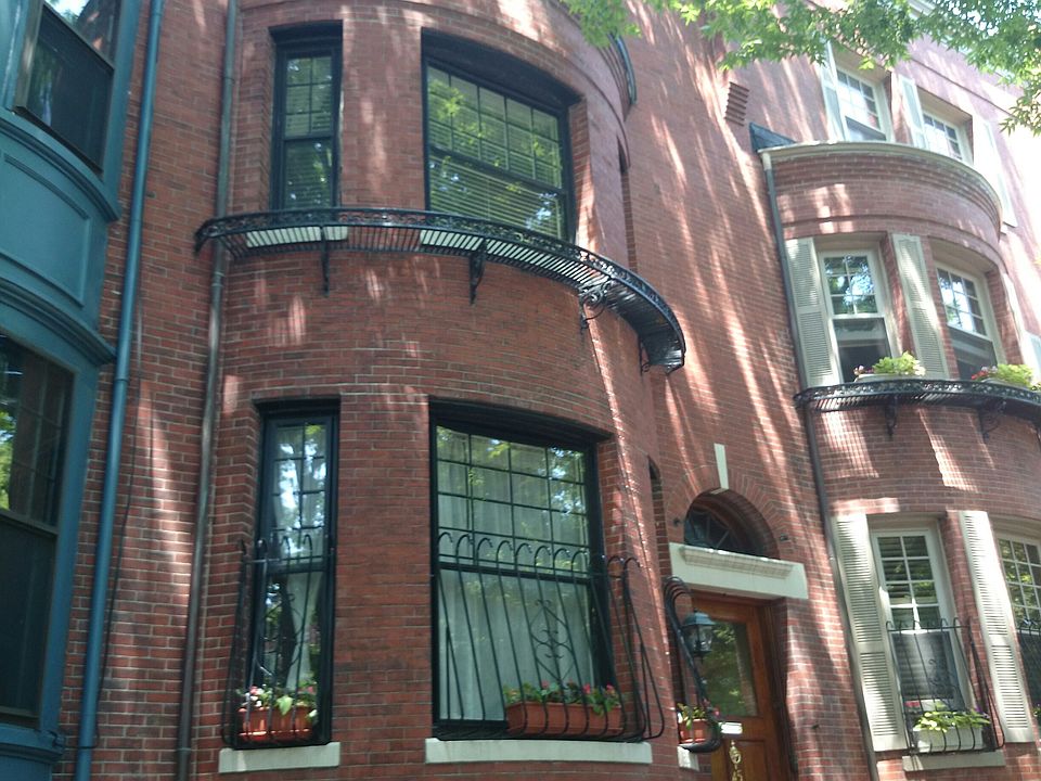 2nd image of 45 Saint Stephen St