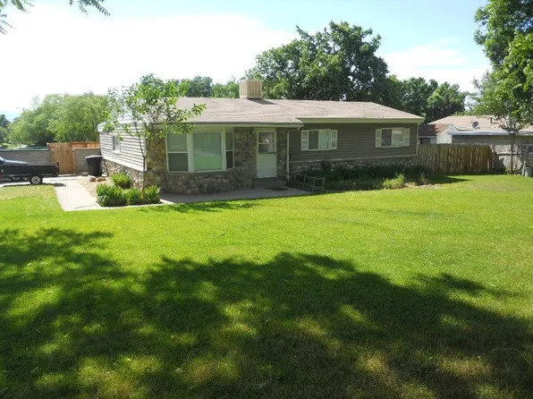 6910 S Village Green Rd, Cottonwood Heights, UT 84121