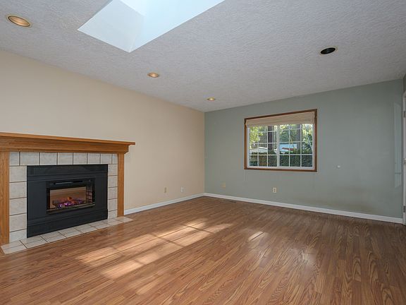 3rd image of 8607 NE 19th Ave
