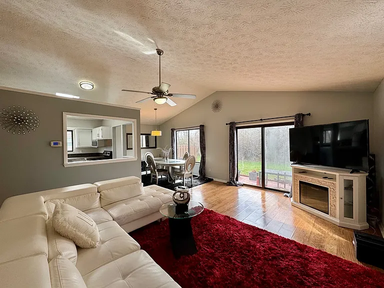 9526 Colegate Way — Photo 8