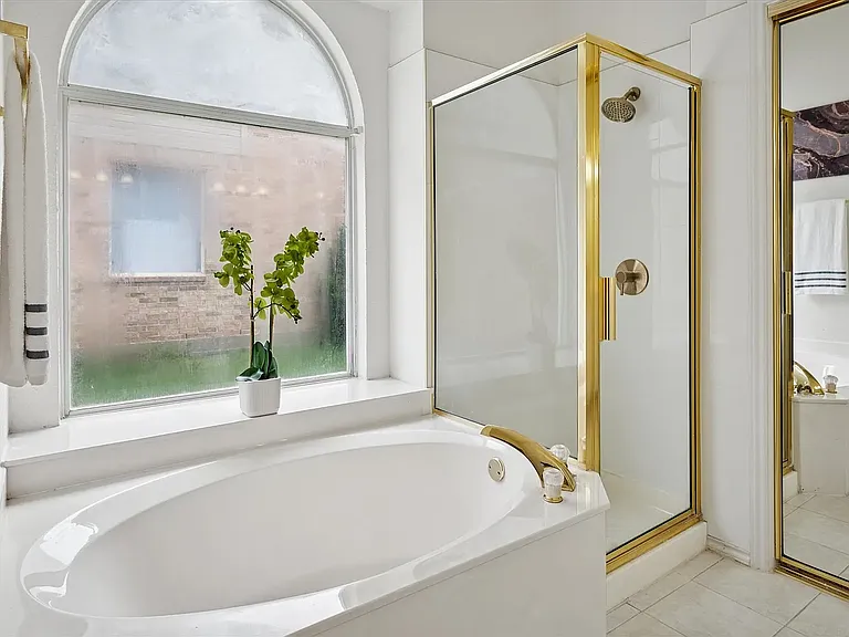 6629 Wickliff Trl — Photo 13