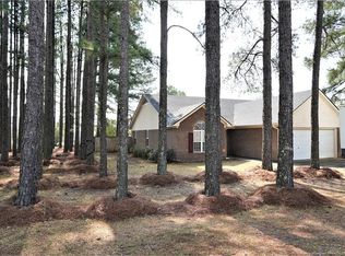 113 Drew St, Raeford, NC 28376