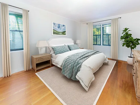 3017 Riverdale Avenue image 5 of 8