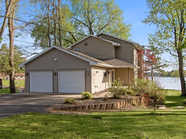1340 E Hiawatha Dr, Wisconsin Dells, WI 53965
