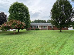 8020 Gristmill Ct, Mechanicsville, VA 23116