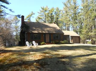 14 Princeton St, Halifax, MA 02338