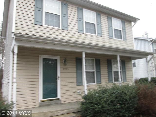 1st image of 47955 Piney Orchard St