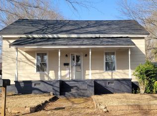 16 Lander St, Williamston, SC 29697