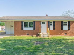 157 Front St, Lexington, NC 27295