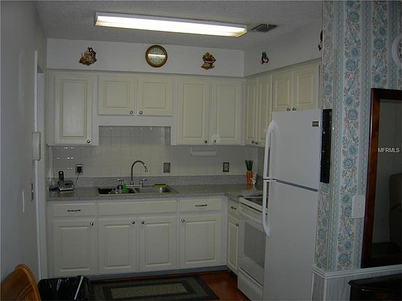 3rd image of 2906 W Ballast Point Blvd