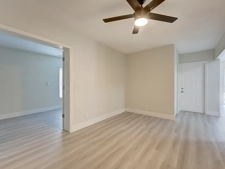 840 Bradley St — Photo 22
