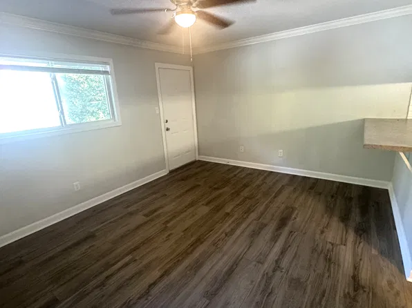 702 S Aspen St #14, Lincolnton, NC 28092
