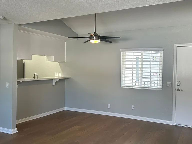 Twin Pines Apartments — Photo 48