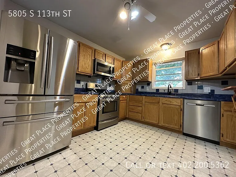 5805 S 113th St — Photo 4
