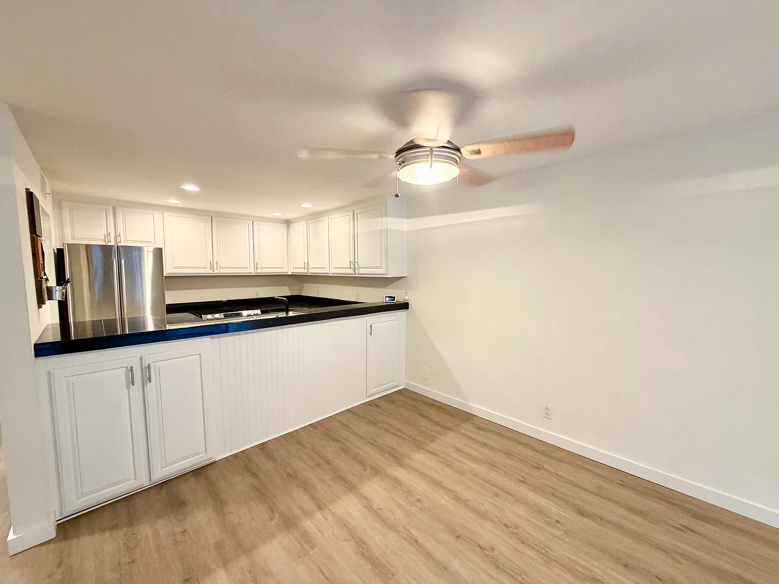 1 bed, 926 sqft, $2,950 — Photo 4