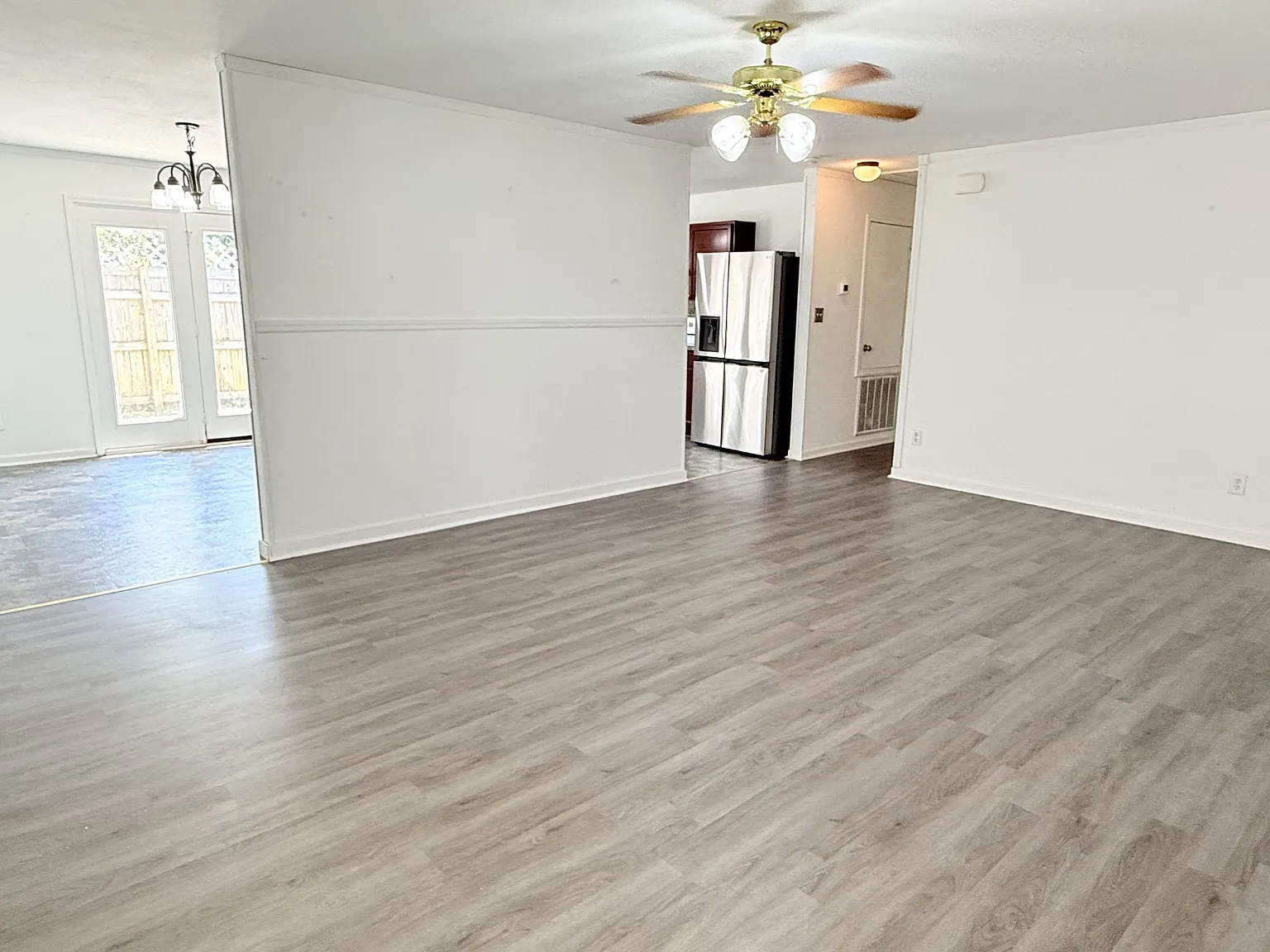 3 bed, 1452 sqft, $1,575 — Photo 2