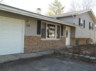 138 Michael Ln, New Lenox, IL 60451