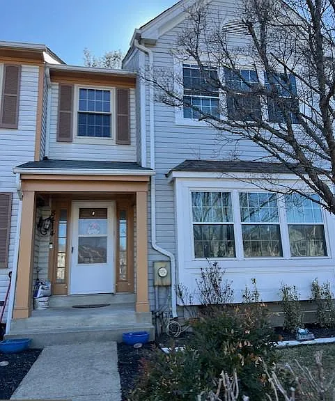 8414 Meadow Green Way — Photo 2