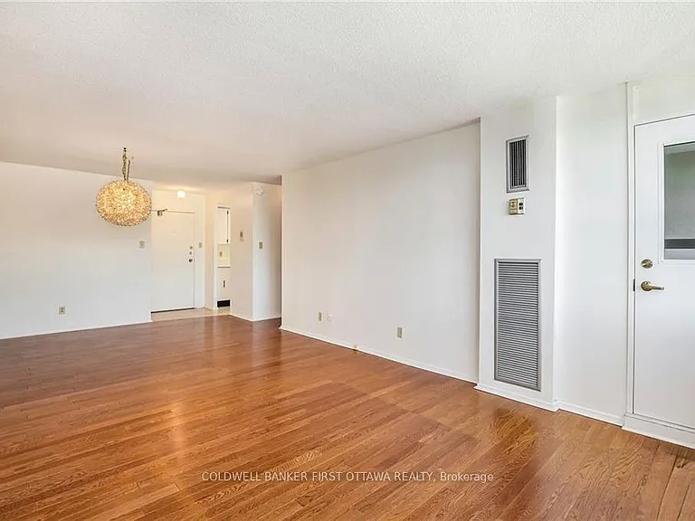 555 Brittany Dr #510 — Photo 8