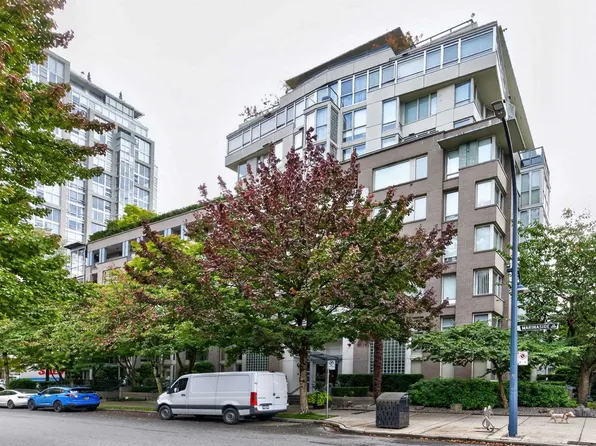 1288 Marinaside Cres #Townhouse 108, Vancouver, BC V6Z 2W5