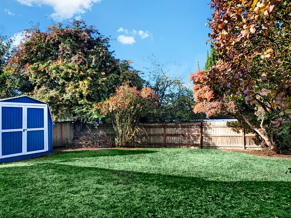 10033 20th Ave SW, Seattle, WA 98146