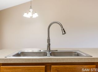 3683 Kinnrow Ct NW, Grand Rapids, MI 49534